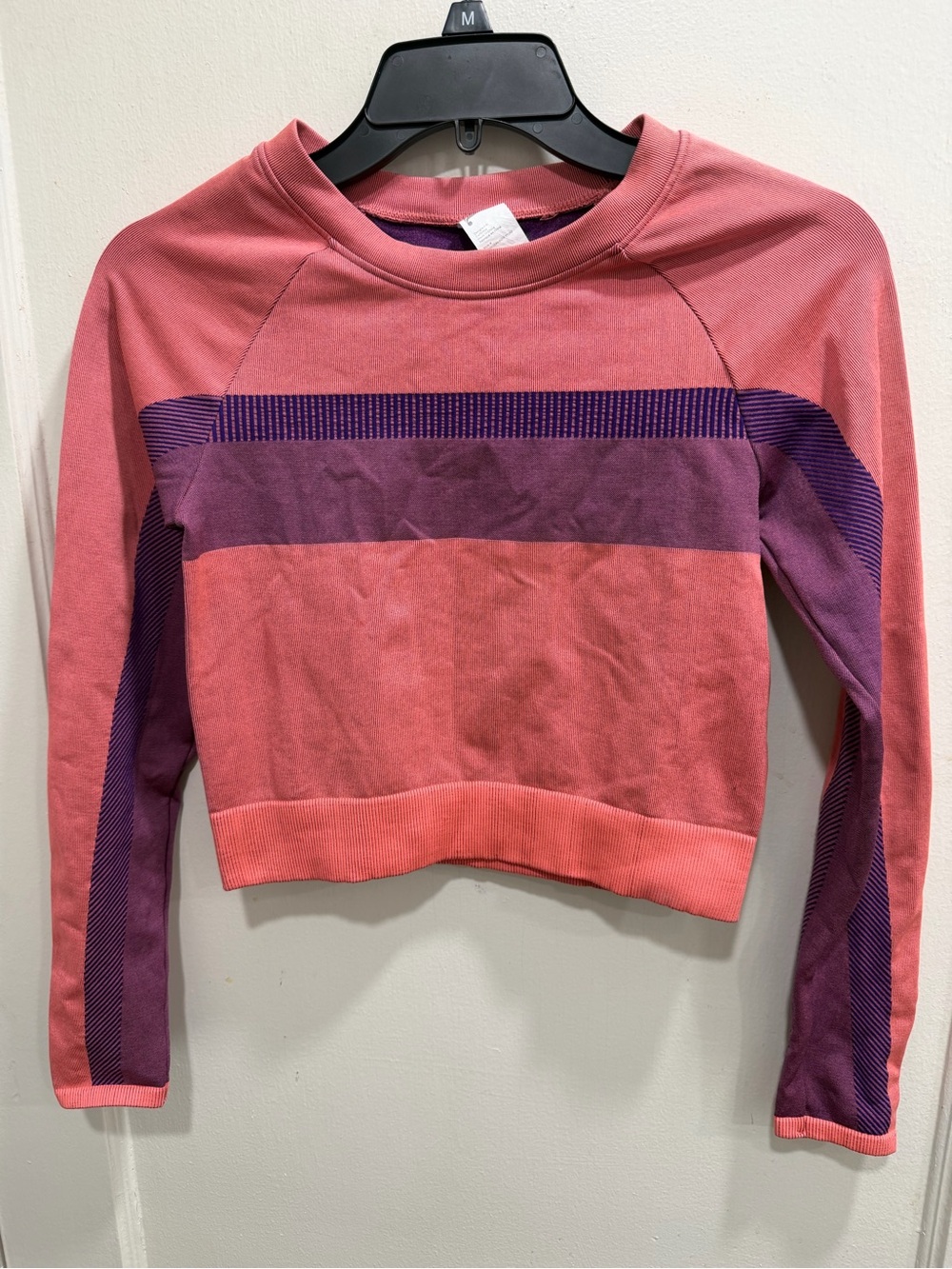 💚 5 for $20! Fabletics Cropped Pink & Purple Stripe Sweatshirt - small - Picture 2 of 8